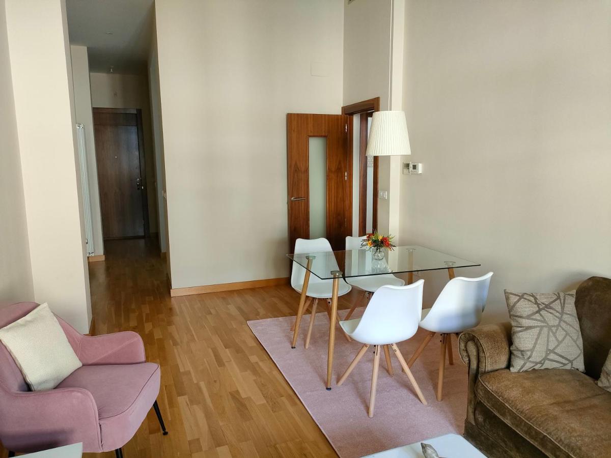 Apartamento Nueva Del Santisimo กรานาดา ภายนอก รูปภาพ